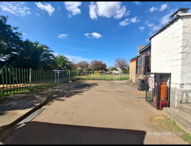 873M² BUSINESS CENTRE FOR SALE IN ARBORPARK
